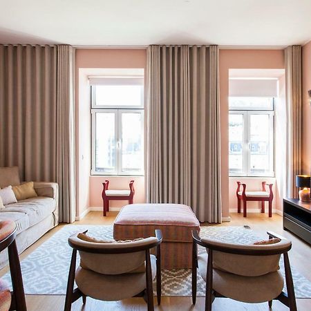 Joivy Sublime 2Br Apt On Restauradores Square Nearby Rossio Station Lisbon Luaran gambar