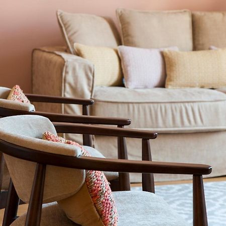 Joivy Sublime 2Br Apt On Restauradores Square Nearby Rossio Station Lisbon Luaran gambar