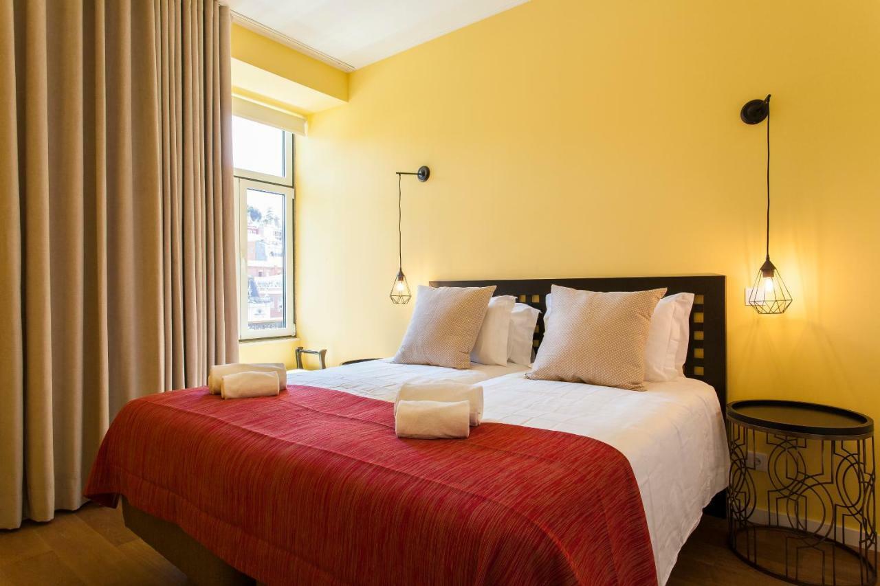 Joivy Sublime 2Br Apt On Restauradores Square Nearby Rossio Station Lisbon Luaran gambar
