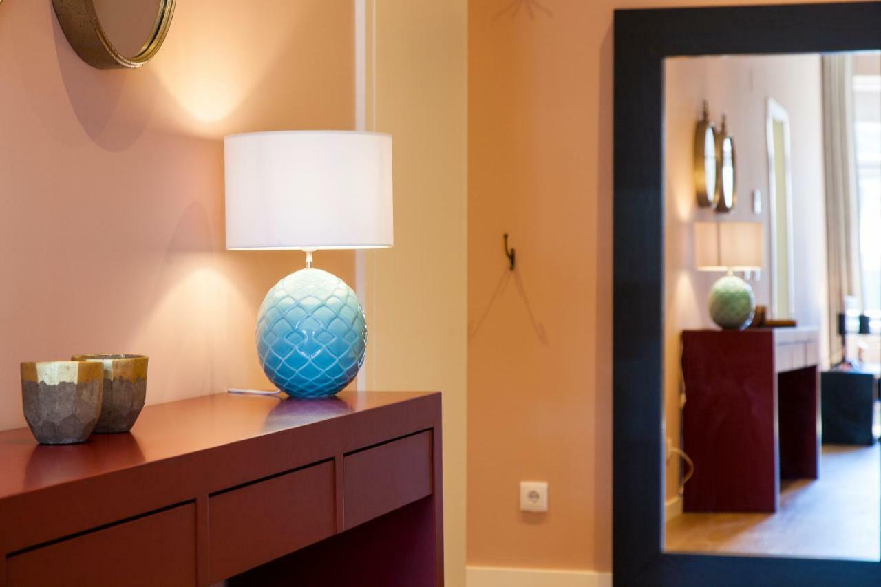 Joivy Sublime 2Br Apt On Restauradores Square Nearby Rossio Station Lisbon Luaran gambar