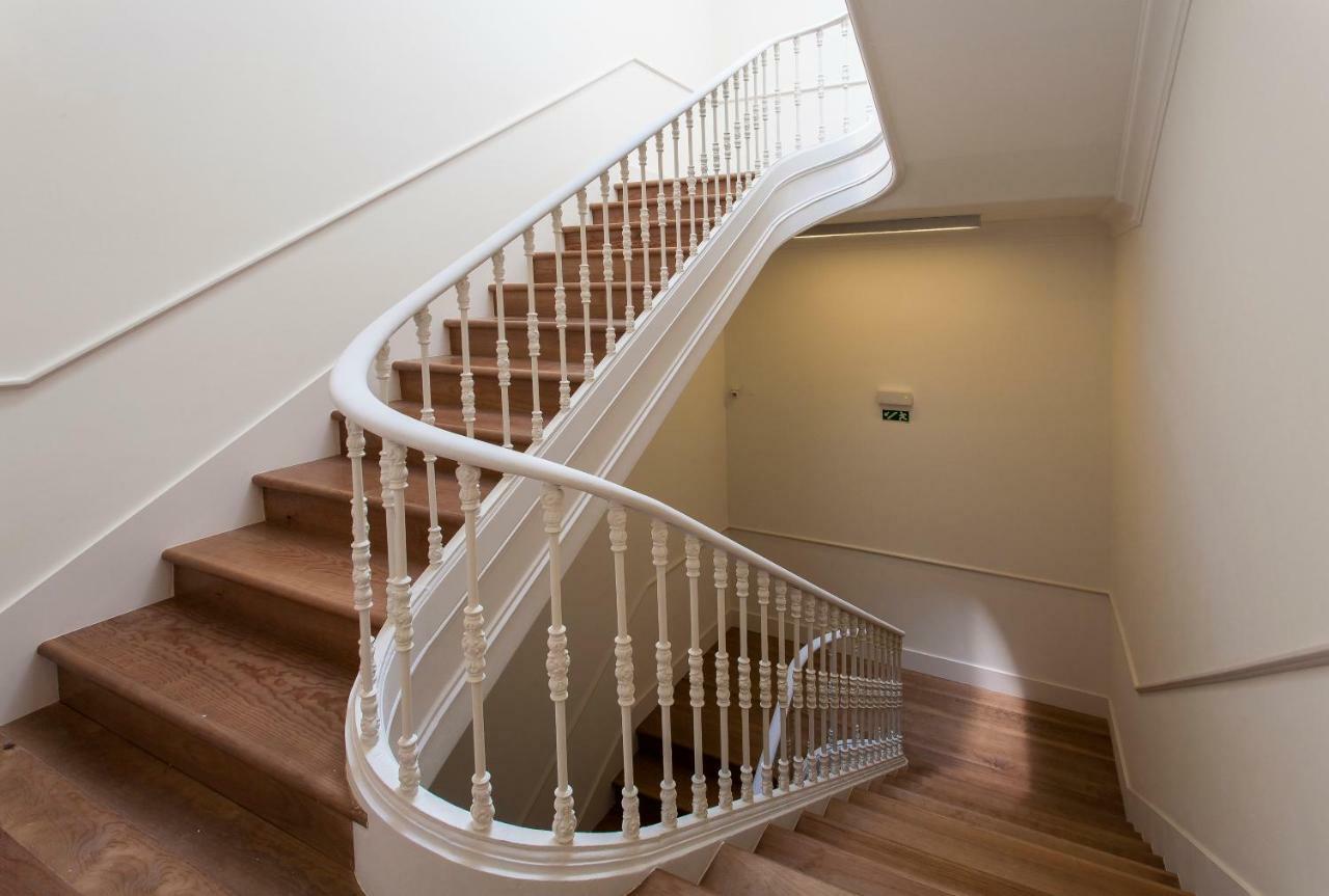 Joivy Sublime 2Br Apt On Restauradores Square Nearby Rossio Station Lisbon Luaran gambar