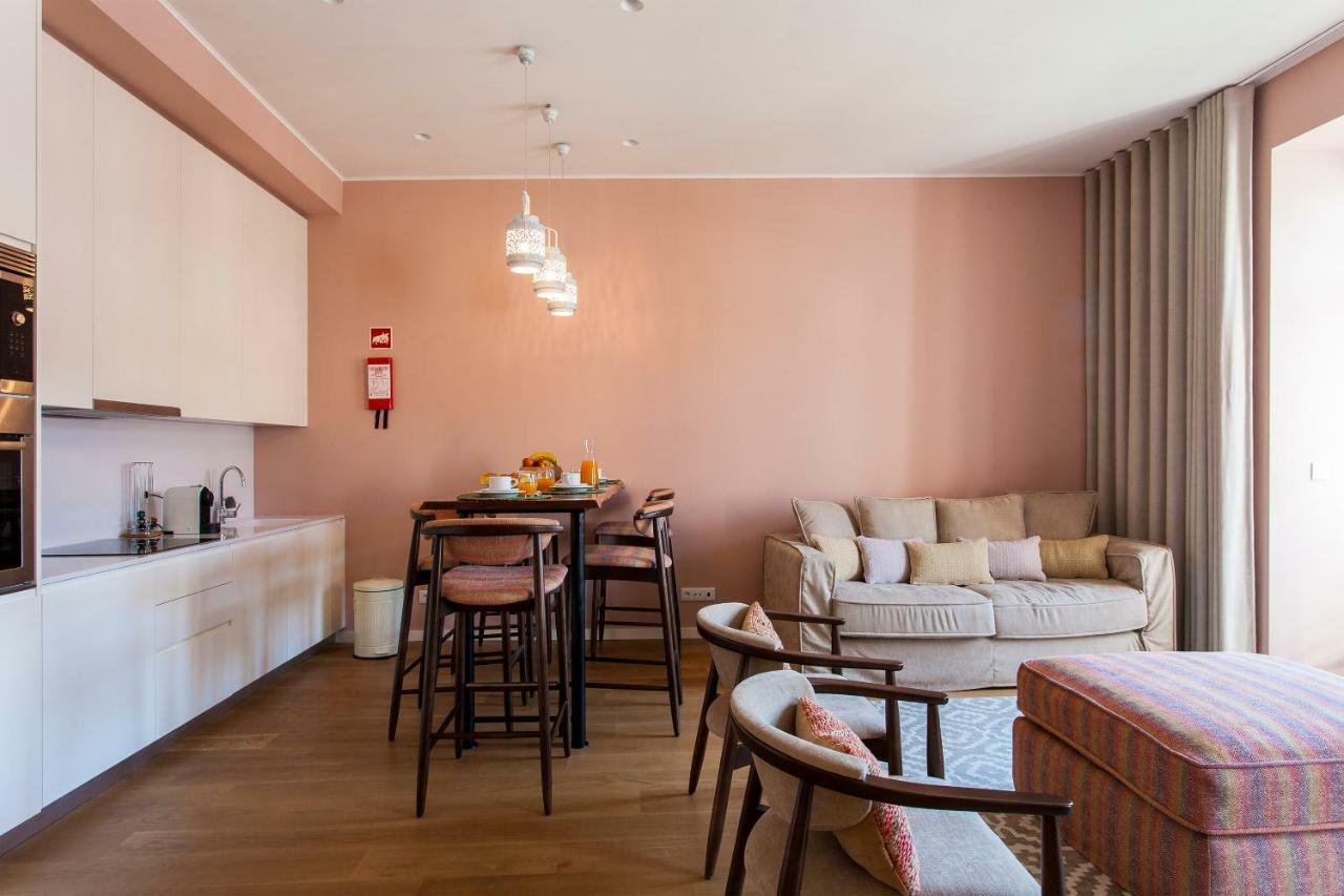 Joivy Sublime 2Br Apt On Restauradores Square Nearby Rossio Station Apartment Lisbon Luaran gambar