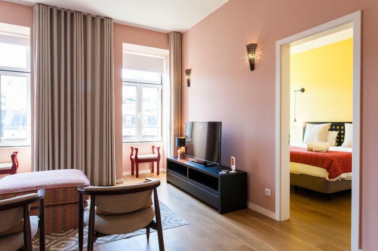 Joivy Sublime 2Br Apt On Restauradores Square Nearby Rossio Station Lisbon Luaran gambar