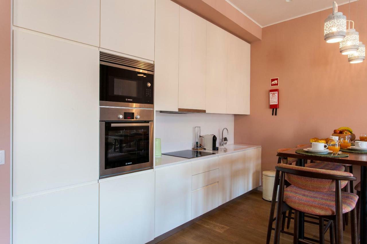 Joivy Sublime 2Br Apt On Restauradores Square Nearby Rossio Station Lisbon Luaran gambar
