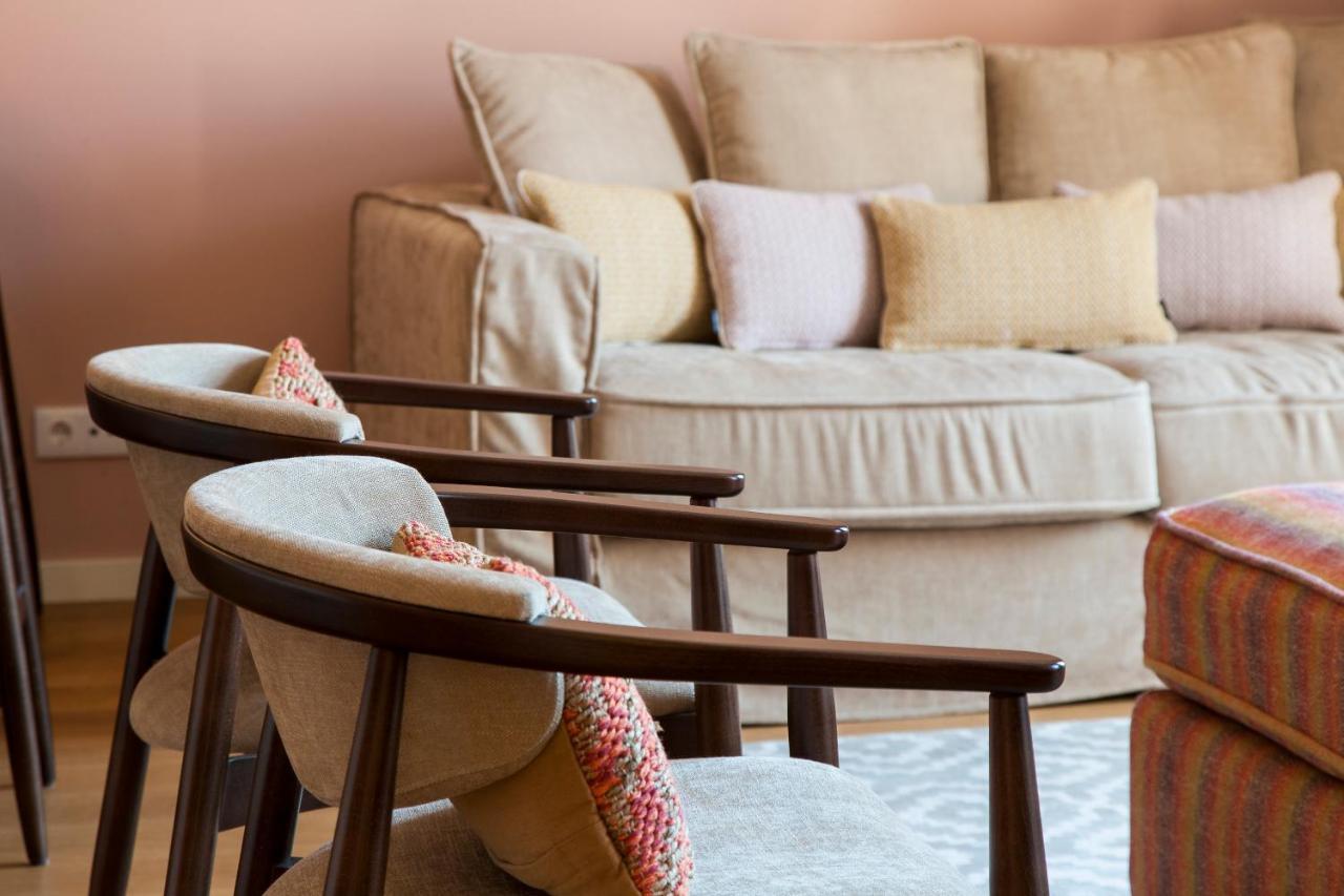 Joivy Sublime 2Br Apt On Restauradores Square Nearby Rossio Station Lisbon Luaran gambar