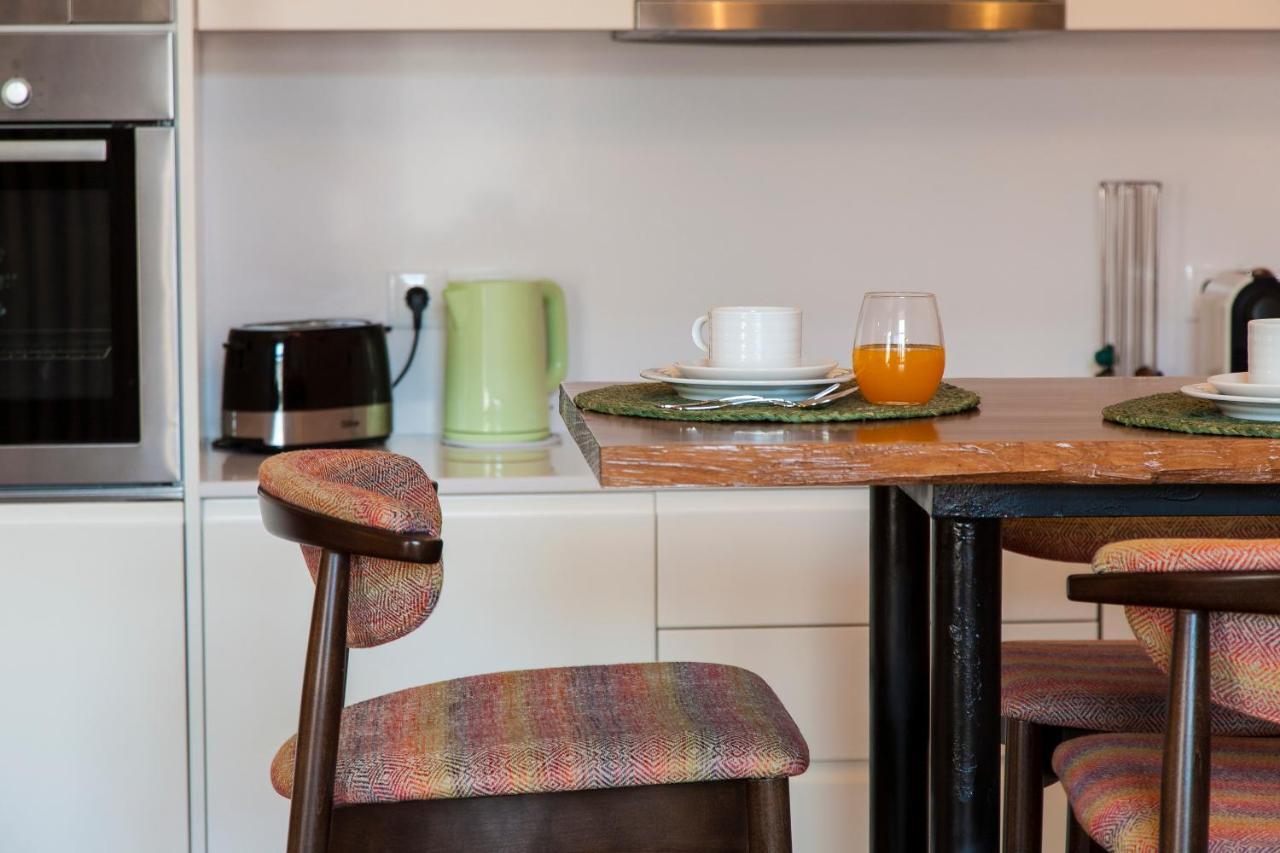 Joivy Sublime 2Br Apt On Restauradores Square Nearby Rossio Station Lisbon Luaran gambar